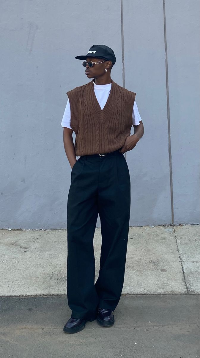 Timeless outfit: knit vest over a white shirt